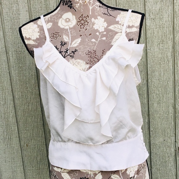 Ali & Kris Tops - Cute white ruffle crop top L